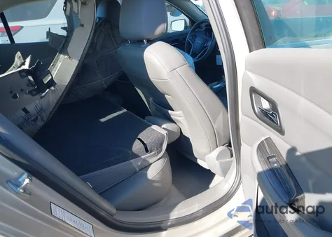 2015 Chevrolet Malibu 1Lt z USA, uszkodzony, nr VIN 1G11C5SL1FF259966